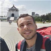 Professeur d'Espagnol pour petits et grands aux niveaux intermédiaires.